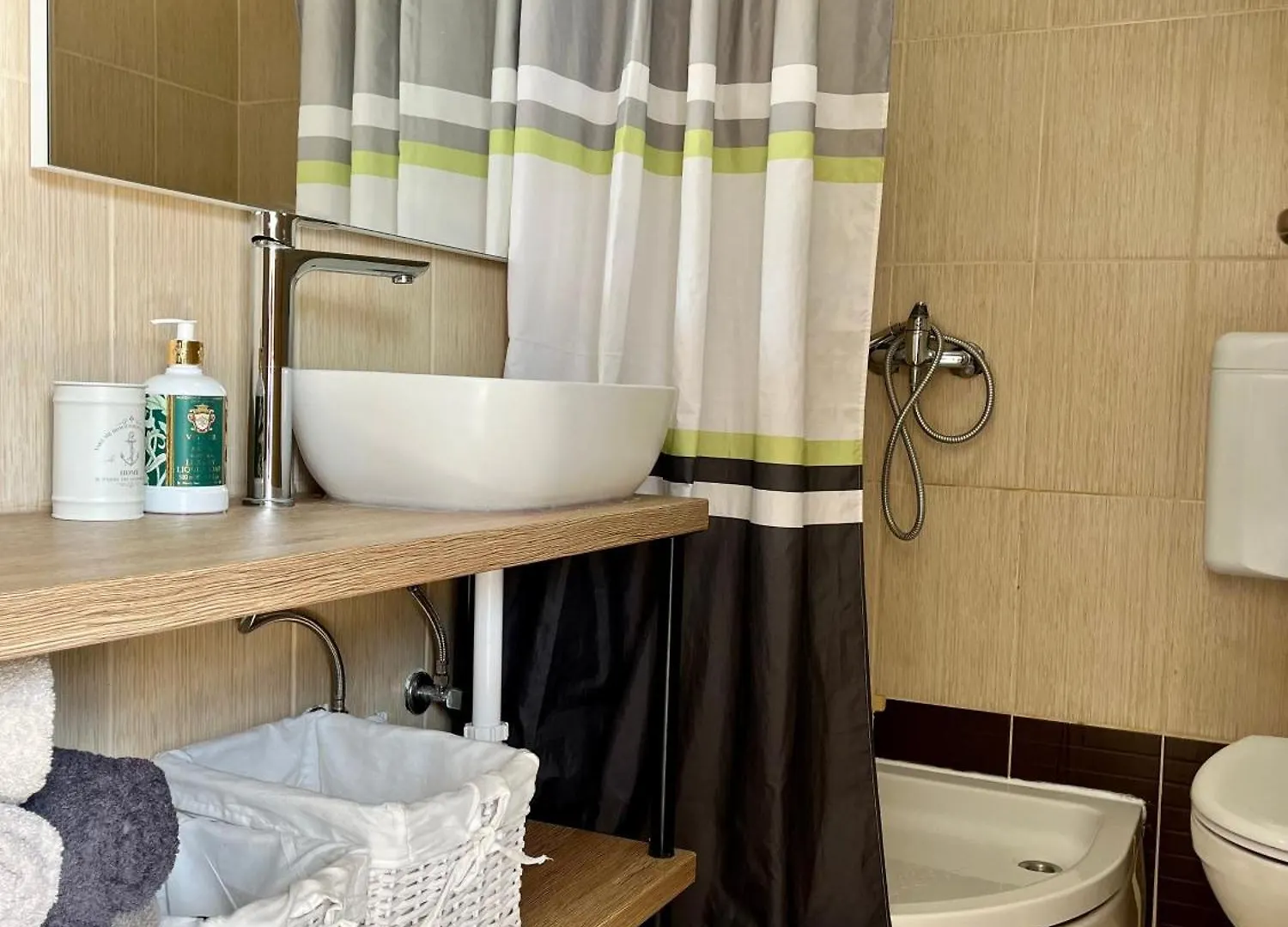 Ferienwohnung Stela In Karin Gornji Gornji Karin Apartment